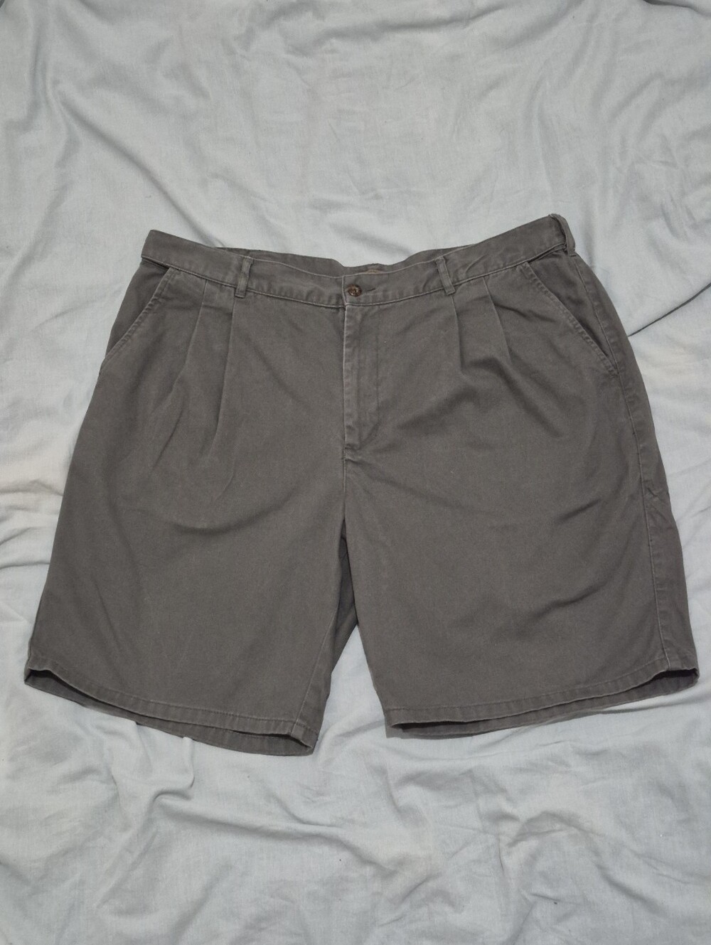 Denver Hayes Gray Flat-Front Men's Shorts